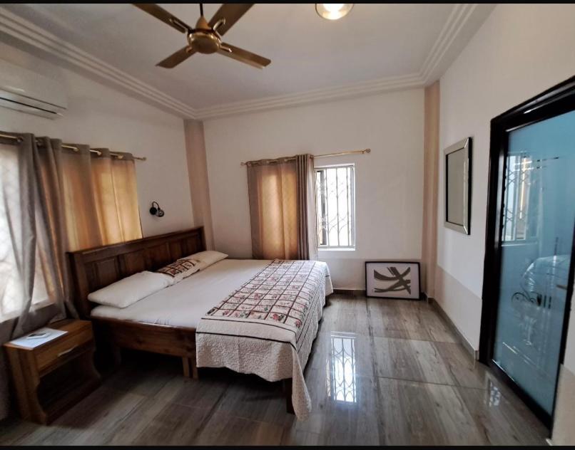 Adiebeba Baffour Apartments מראה חיצוני תמונה