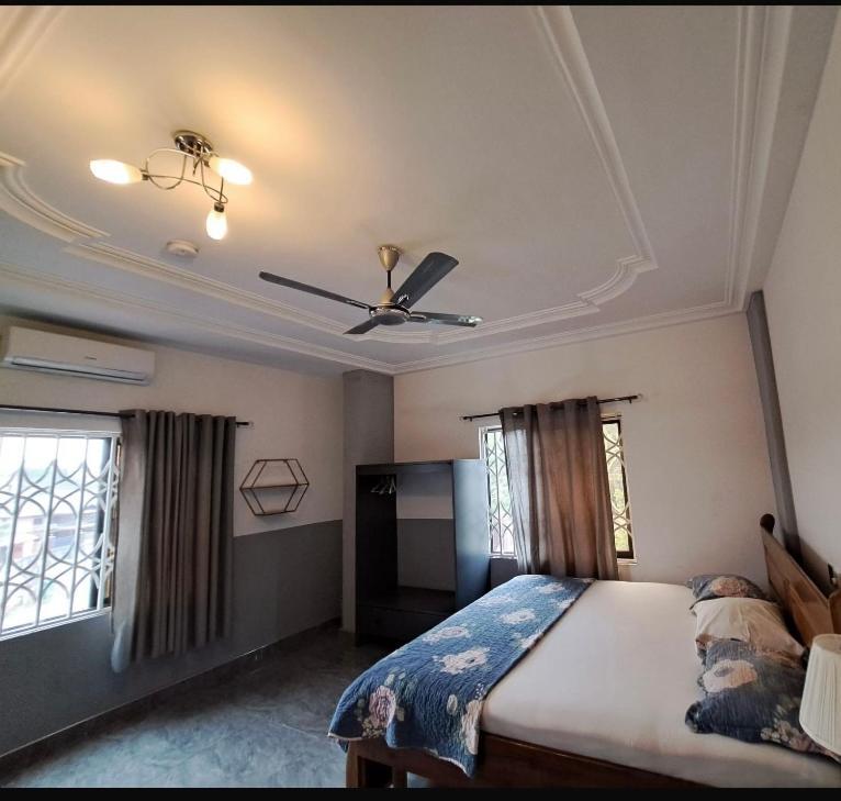 Adiebeba Baffour Apartments מראה חיצוני תמונה