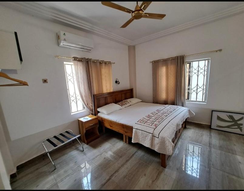 Adiebeba Baffour Apartments מראה חיצוני תמונה